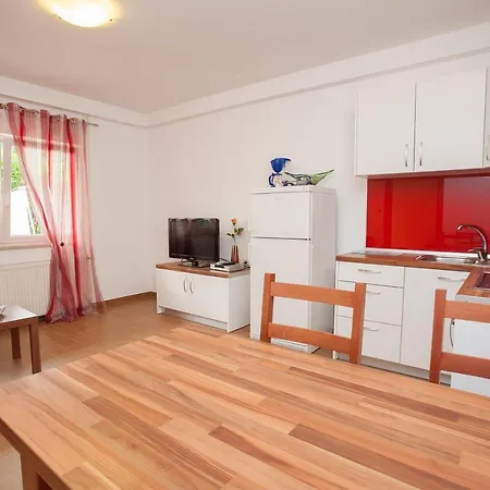 Apartment Nur 300 Meter Zum Tollen *