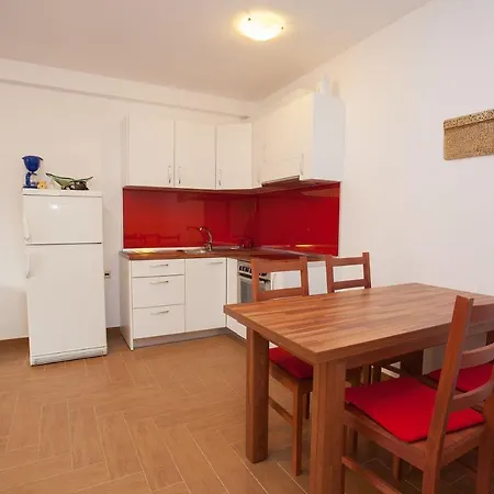 Nur 300 Meter Zum Tollen *