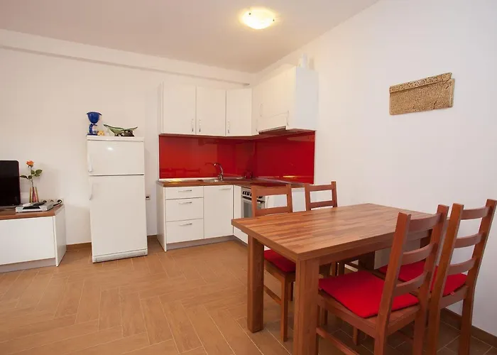 Nur 300 Meter Zum Tollen *