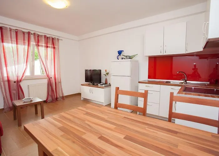 Appartement Nur 300 Meter Zum Tollen *