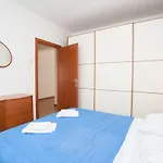 Apartment Nur 300 Meter Zum Tollen