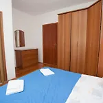 Apartment Nur 300 Meter Zum Tollen