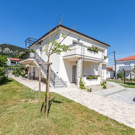 Nur 300 Meter Zum Tollen Appartement