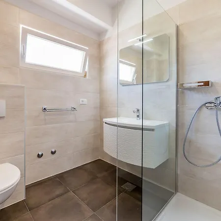 Nur 300 Meter Zum Tollen Appartement